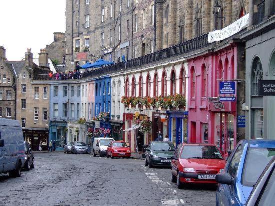 Edinburgh Central Roomz Aparthotel EDI Exterior photo